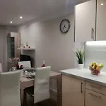 My Sea View 公寓 阿德耶