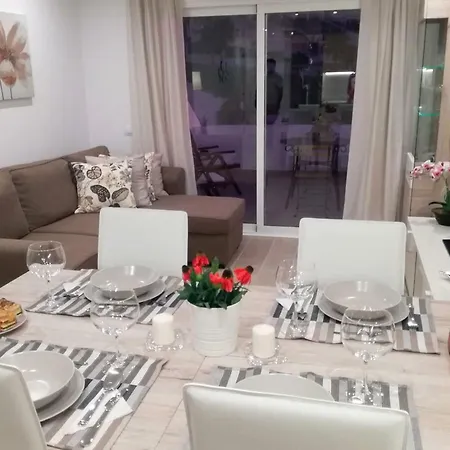 My Sea View דירה אדחה