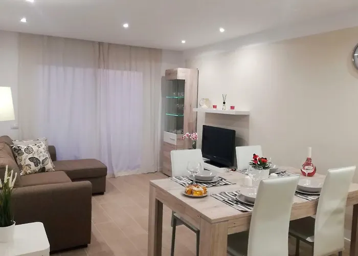 My Sea View Апартаменти Адехе